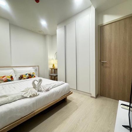 Ekamai 2 Bed Room 방콕 외부 사진